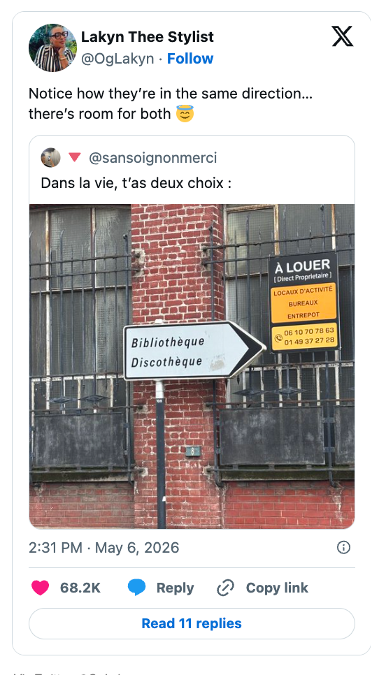 Photo of a tweet showing a thoroughfare  motion   pointing to some  a room  and a nightclub, with caption astir  their aligned directions