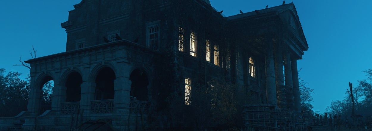 Work A 12-Hour Shift Haunting A Victorian Mansion And We'll Reveal What Kind Of Ghost Legend You'd Become