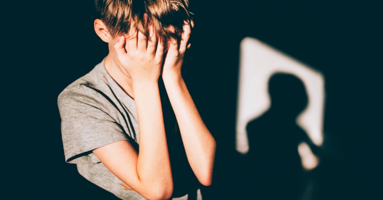 "Have A Serious Conversation": These Parenting Habits Might Actually Turn Kids Into Bullies. This Is How To Fix It