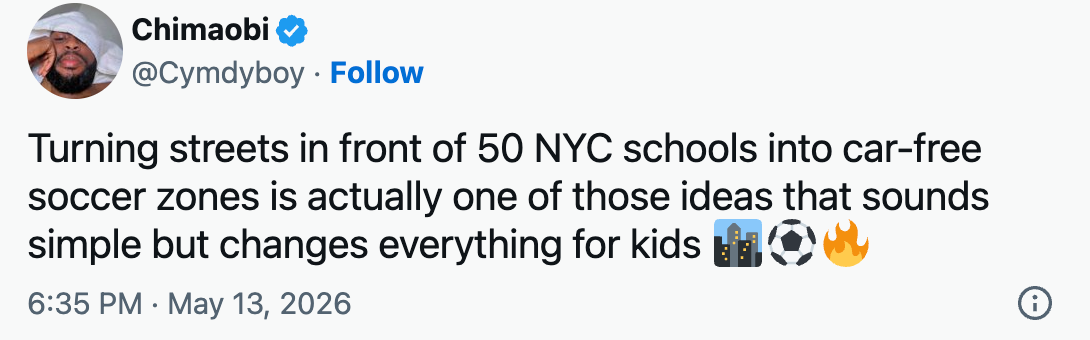 Tweet om å konvertere gater nær 50 skoler i NYC til bilfrie fotballsoner for barn, og fremheve den positive virkningen av initiativet