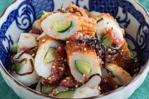 ちくわときゅうりの塩昆布おかか梅肉和え