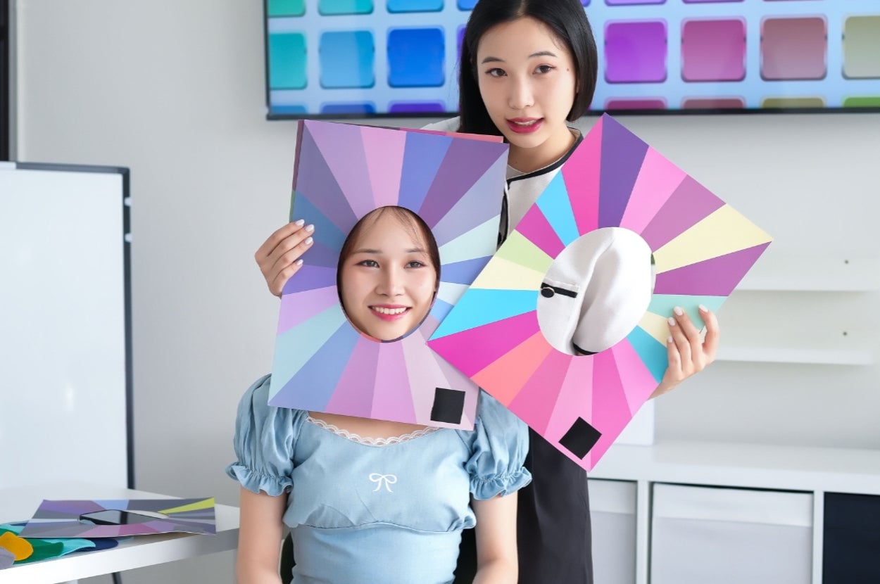 당신이 꿈꾸는 완벽한 샌드위치를 만들어 보세요. 그러면 당신에게 어울리는 색상을 알려드릴게요!