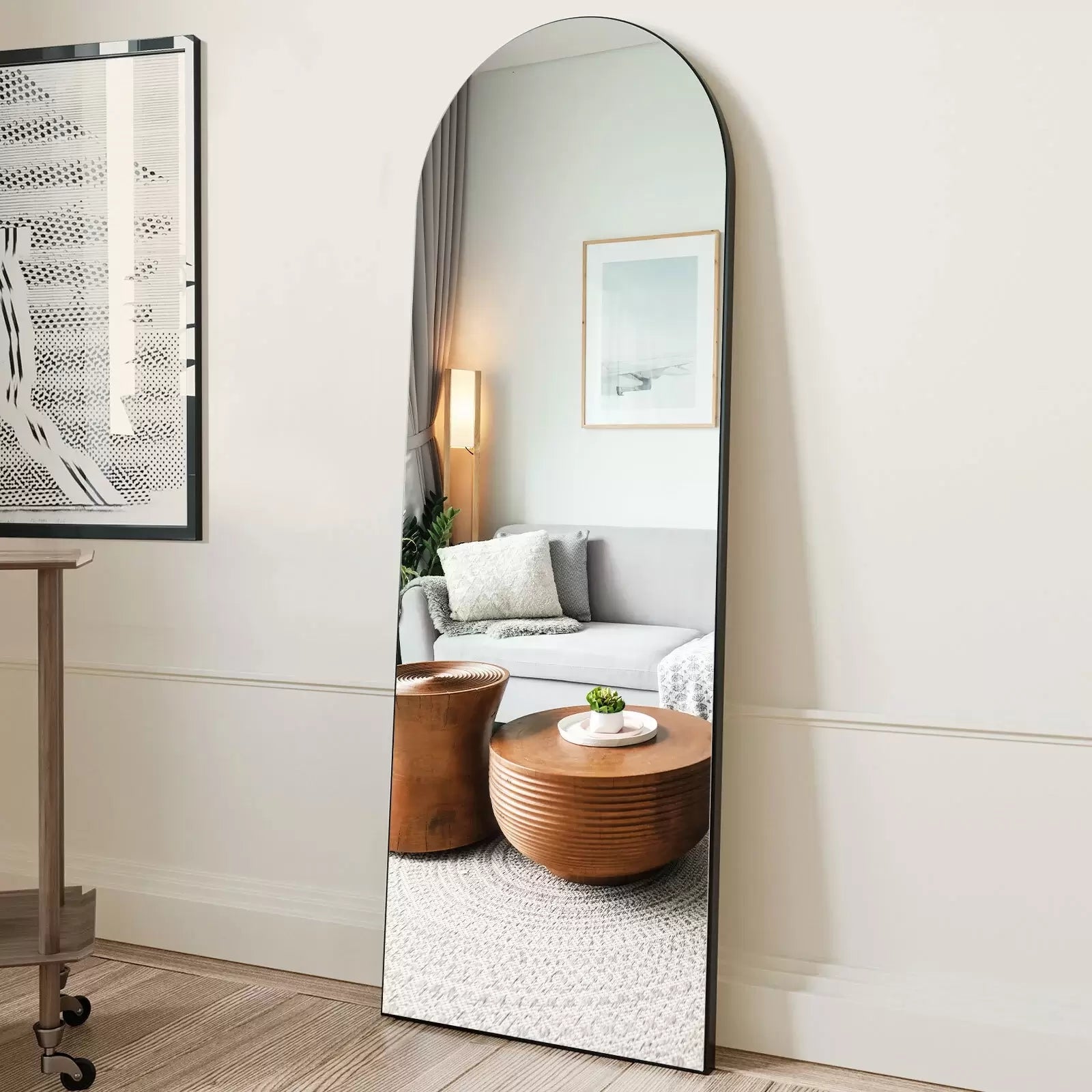 buzzfeed.com - Emily Ruane - This Elegant Standing Mirror Has Over 9,000 5-Star Reviews