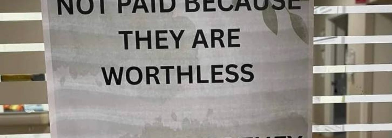 "Cathy Is Just Super Lonely And Wants To Talk To You About Her 9 Ferrets": These 19 Chaotic Signs Are So Funny I Need Whoever Made Them To Be My Best Friend Immediately