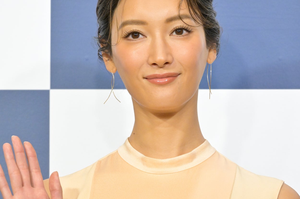 菜々緒さん（時事通信フォト）