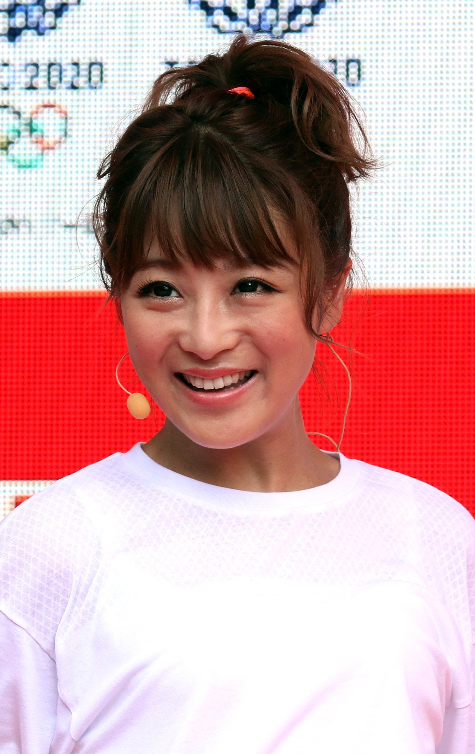 吉川愛、推しのTWICEサナからのコメントで“オタク全開”の大興奮