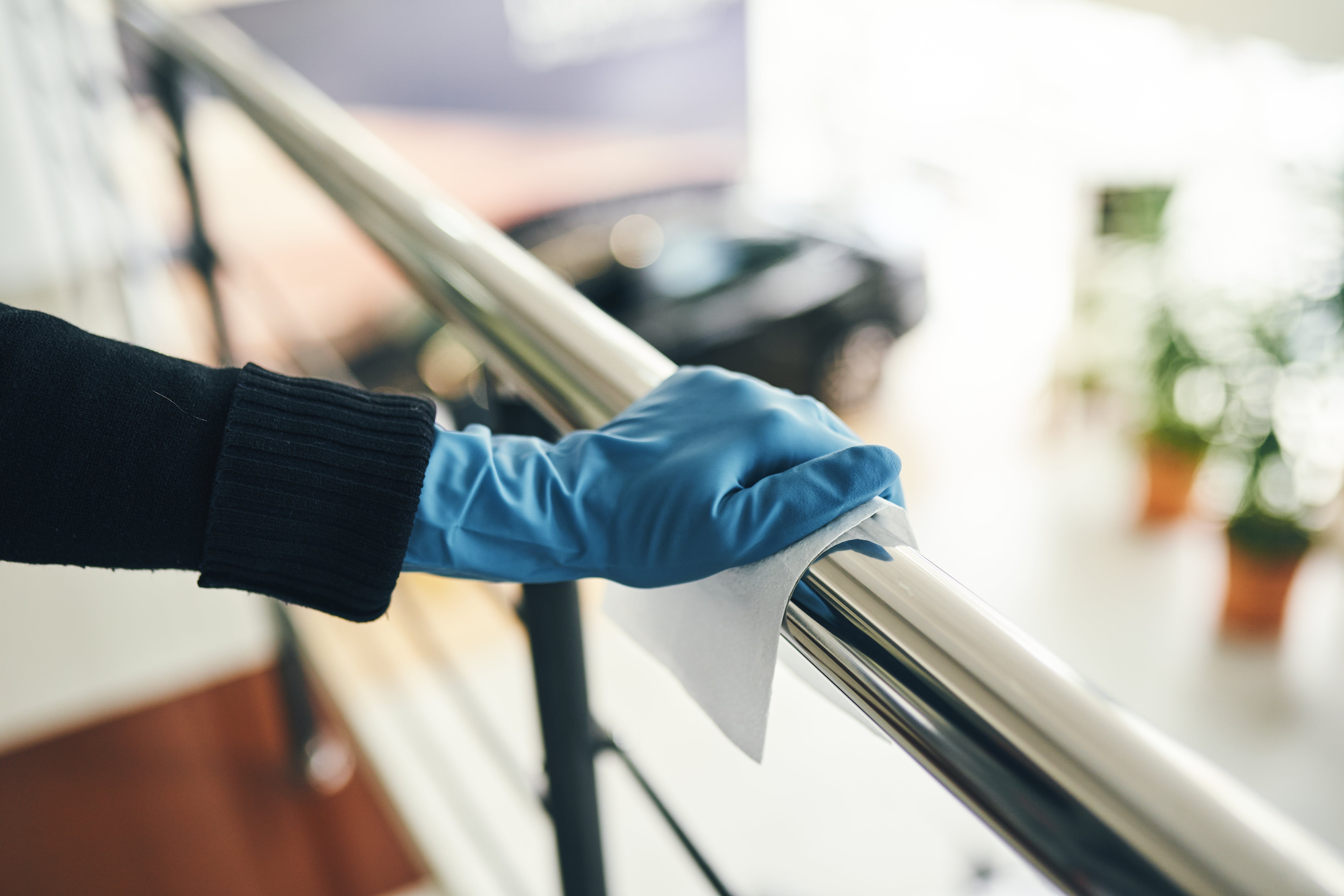 Wipe For Railing This Illness Peaks Nationwide—It's Not Allergies