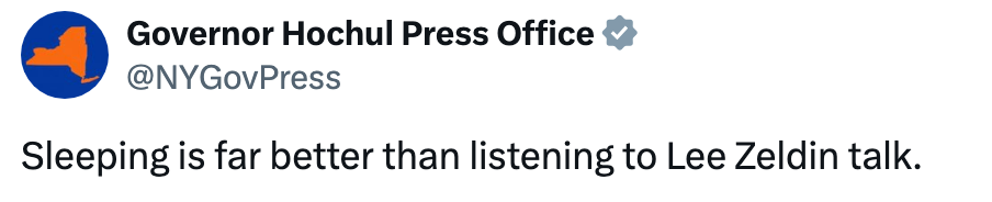 Tweet dari Kantor Pers Gubernur Hochul: 