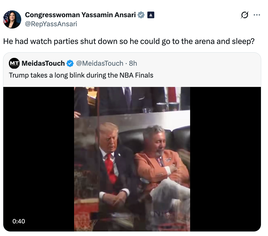 Tweet av kongresskvinne Yassamin Ansari som stiller spørsmål ved om noen stengte urfester for å sove i NBA-finalen