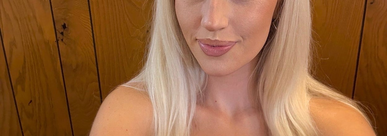 This Swedish Woman Is Documenting The Most Mundane Parts Of American Life, And The Internet Is LIVING For It