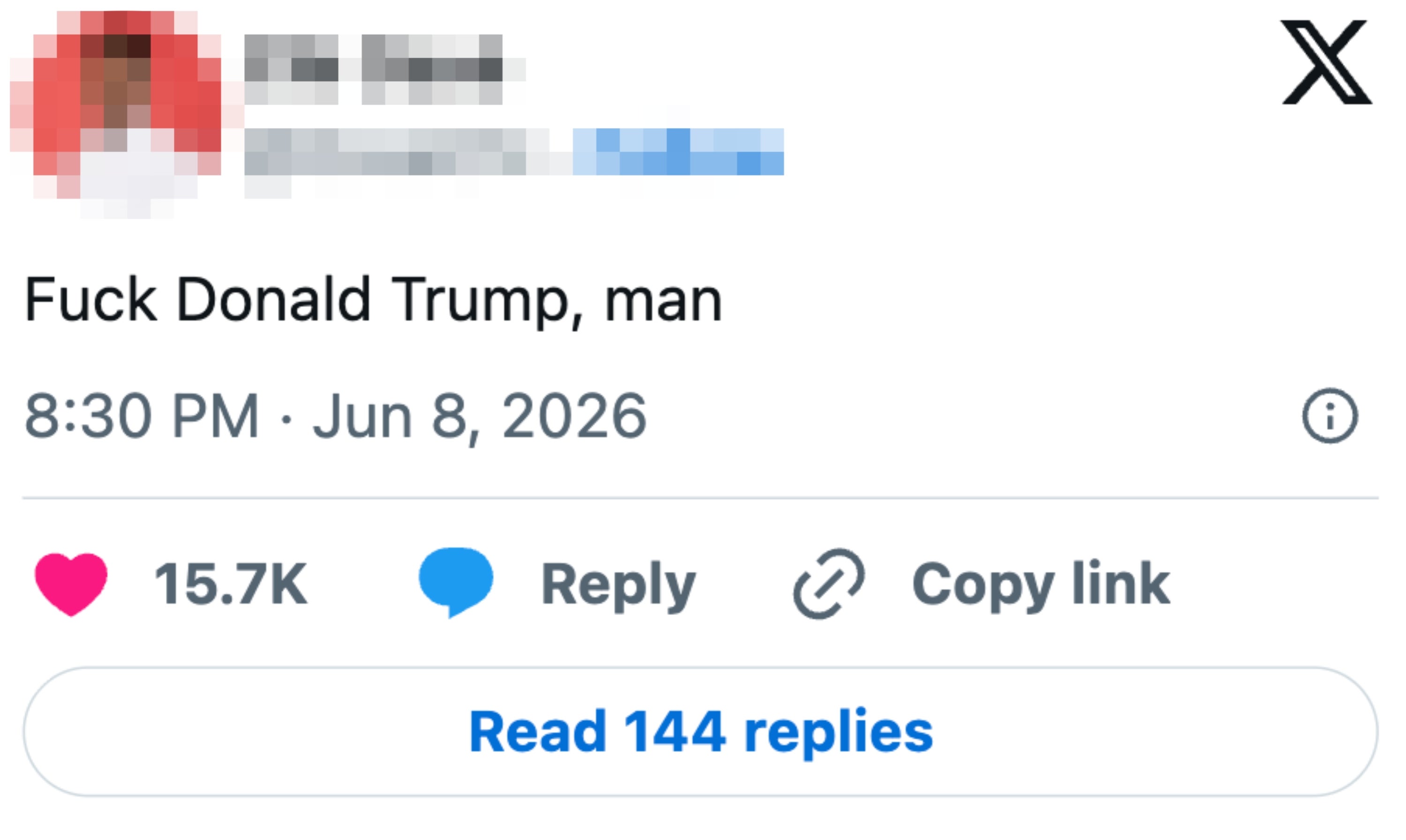 En tweet som uttrykker en sterk mening om Donald Trump. Engasjert med over 15 700 likes