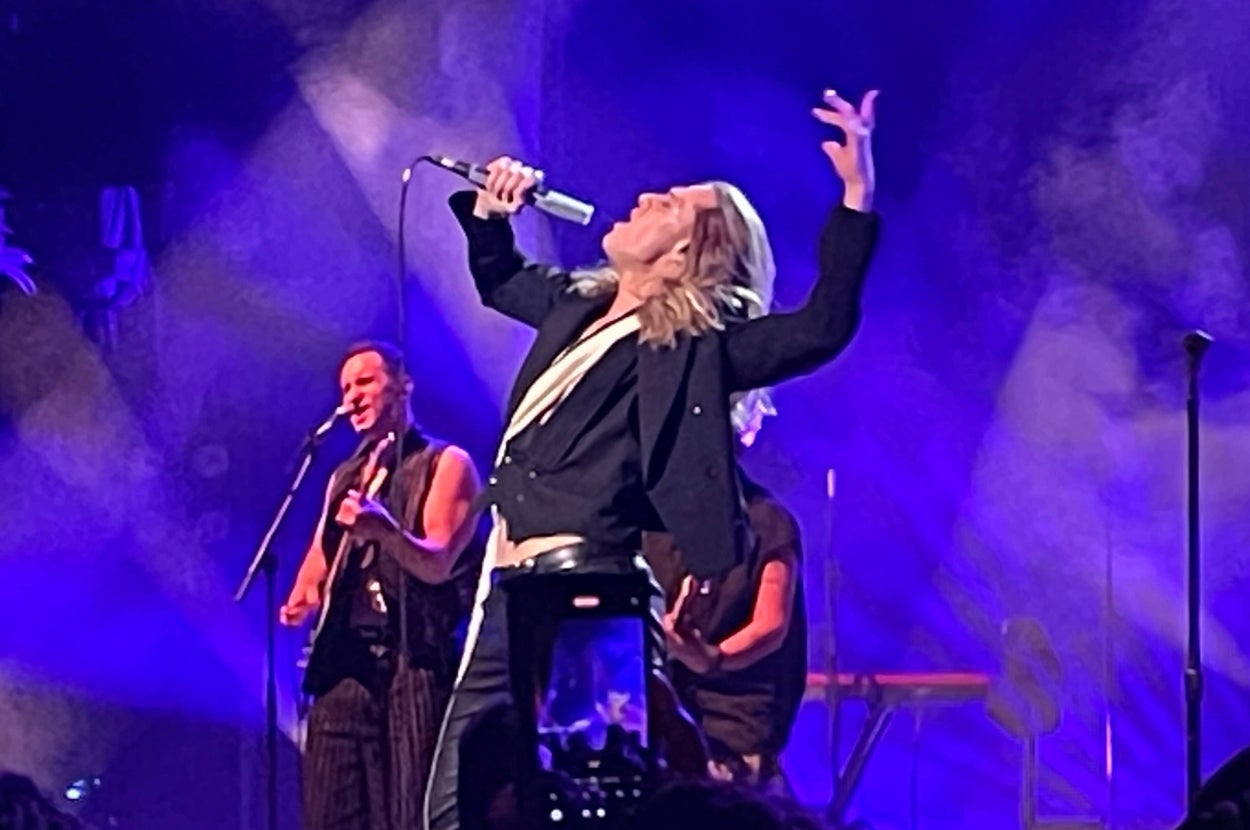 I Saw The Vampire Lestat Live In Concert, And Now I Have An Insatiable Thirst For Human Blood