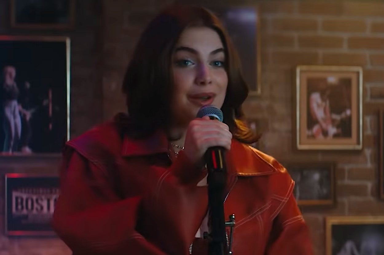 Pick Some Karaoke Songs And We'll Reveal Which "Off Campus" Character You Are