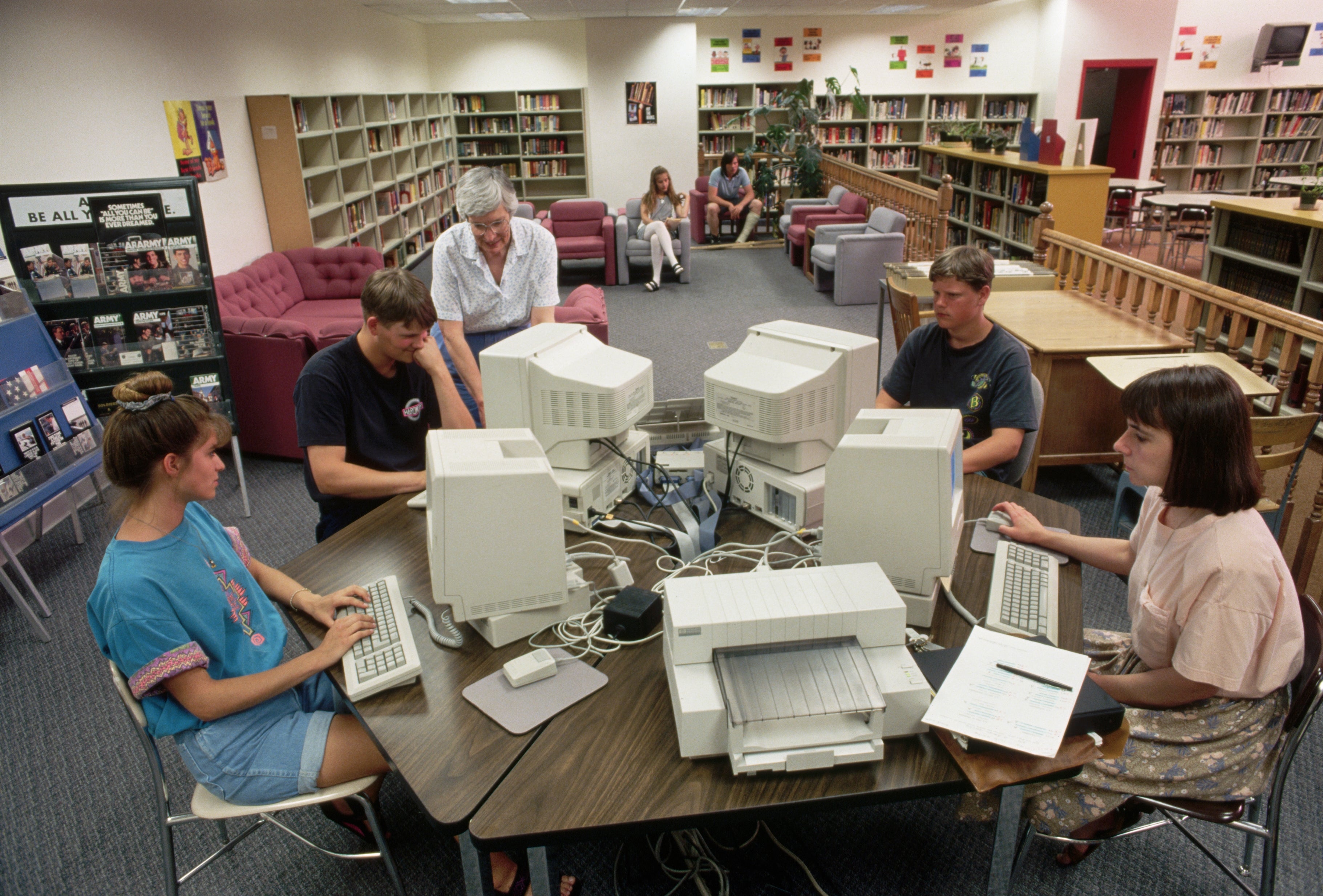 People Are Sharing Forgotten '90s Problems