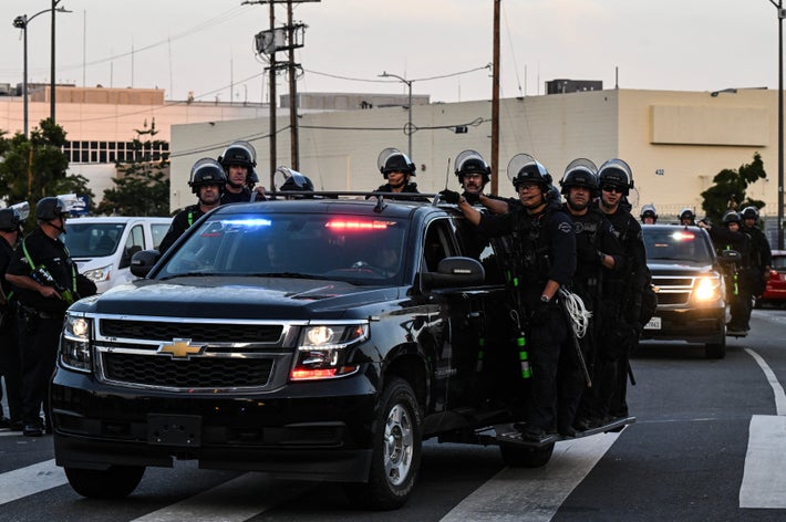ロサンゼルス市警のイメージ写真／RONALDO SCHEMIDT / AFP＝時事