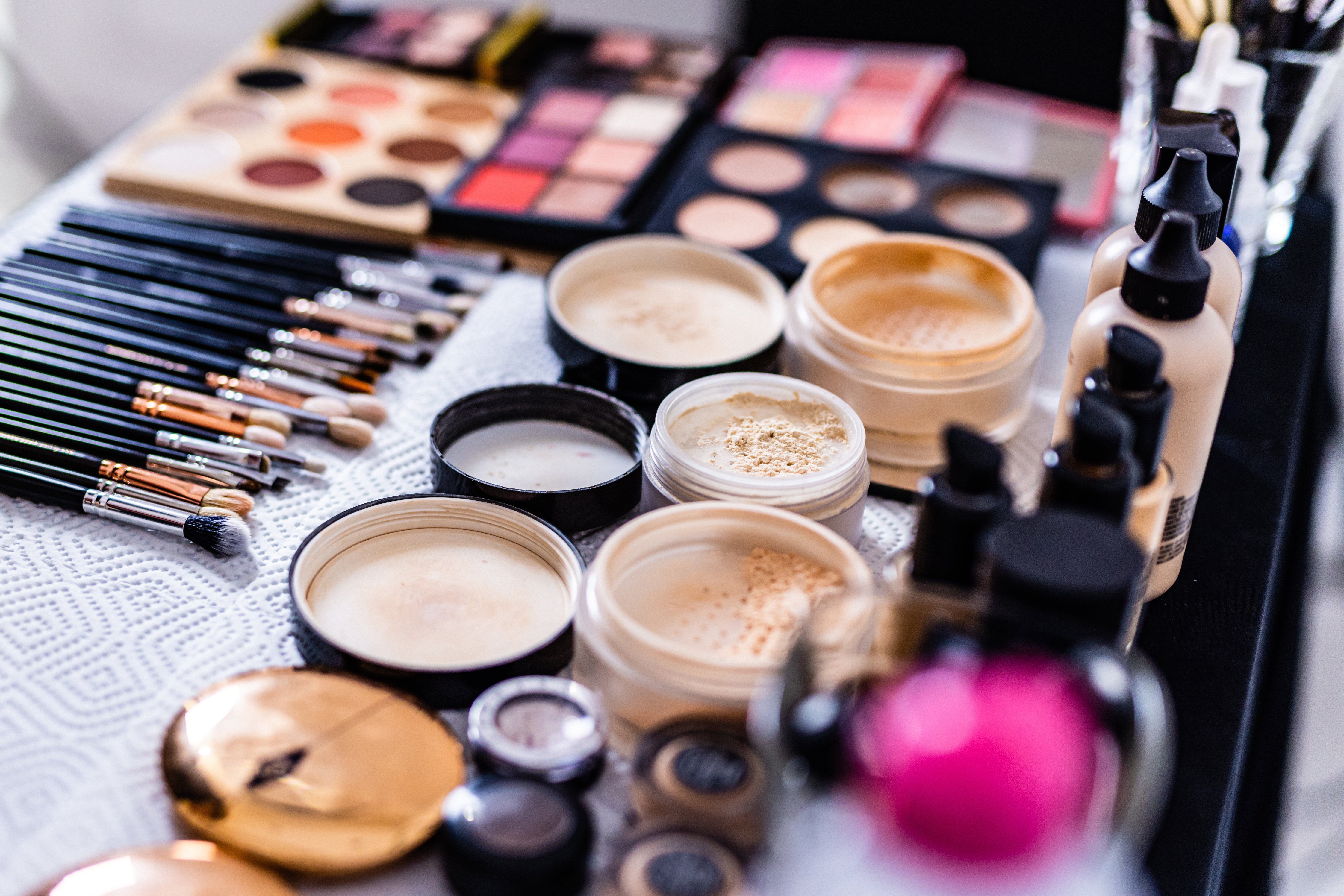 A constitution presumption with brushes, powders, and palettes organized neatly, acceptable for application