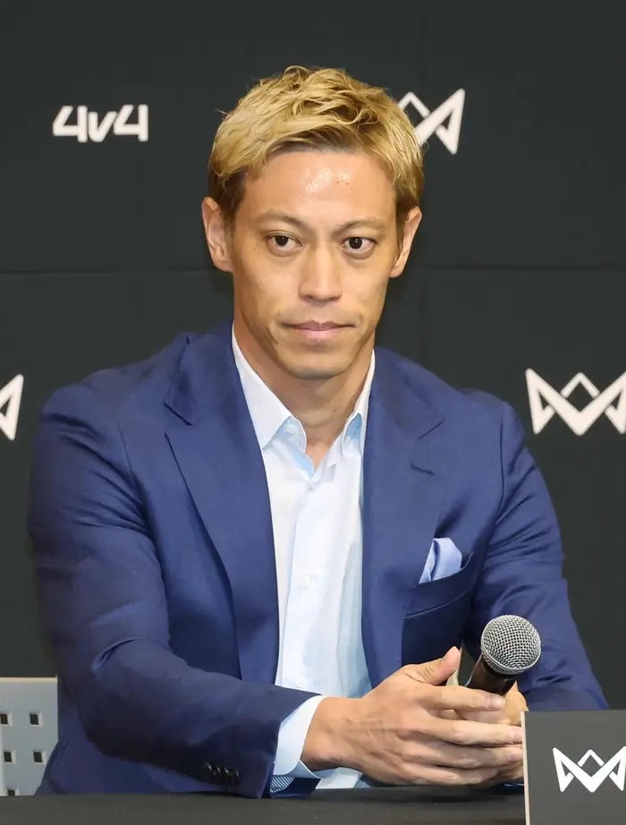 本田圭佑さん（時事）