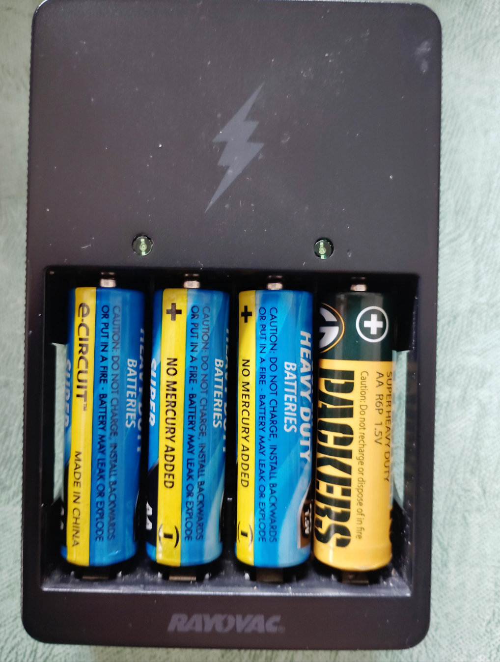 Battery charger with four AA batteries