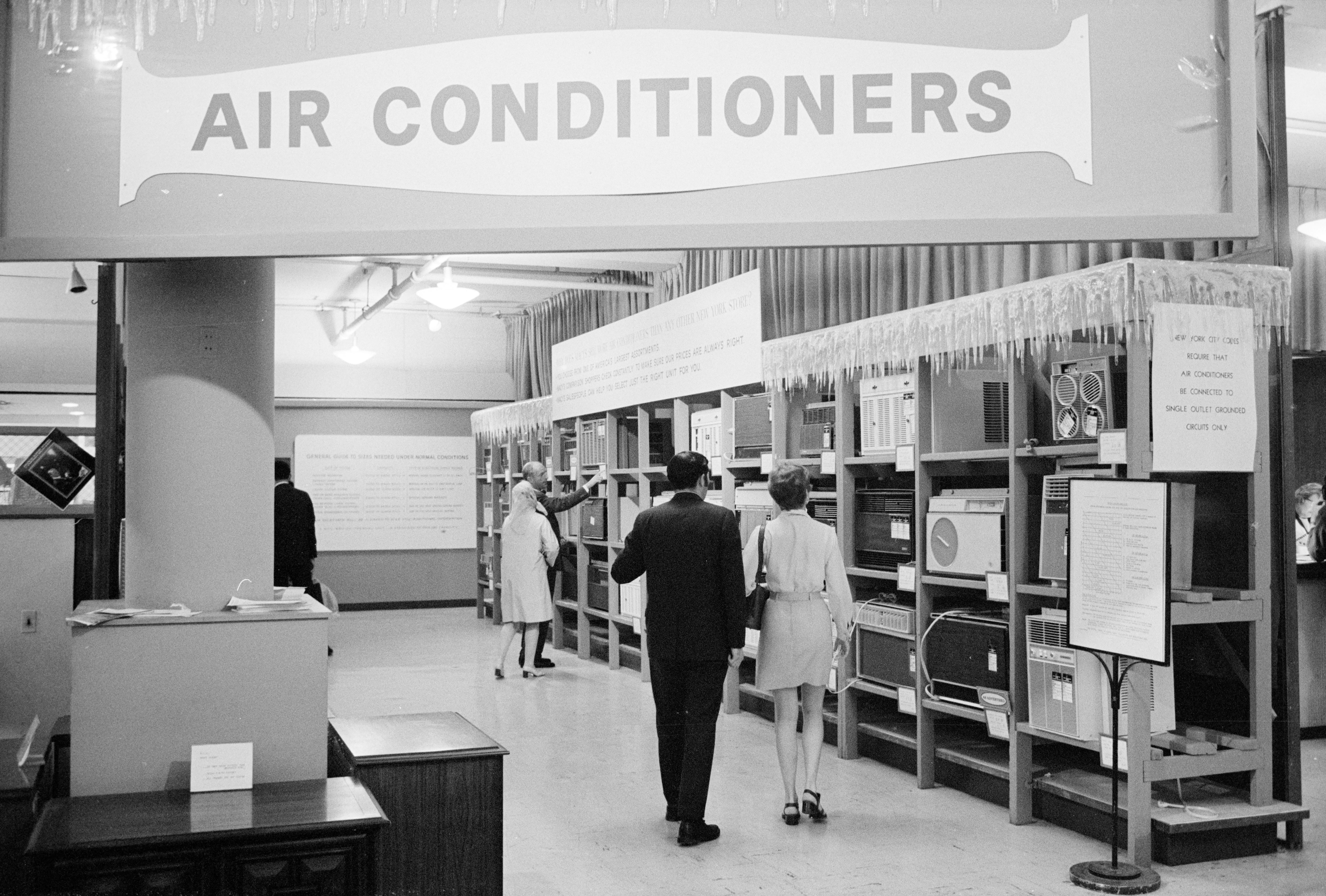People browsing aerial conditioners