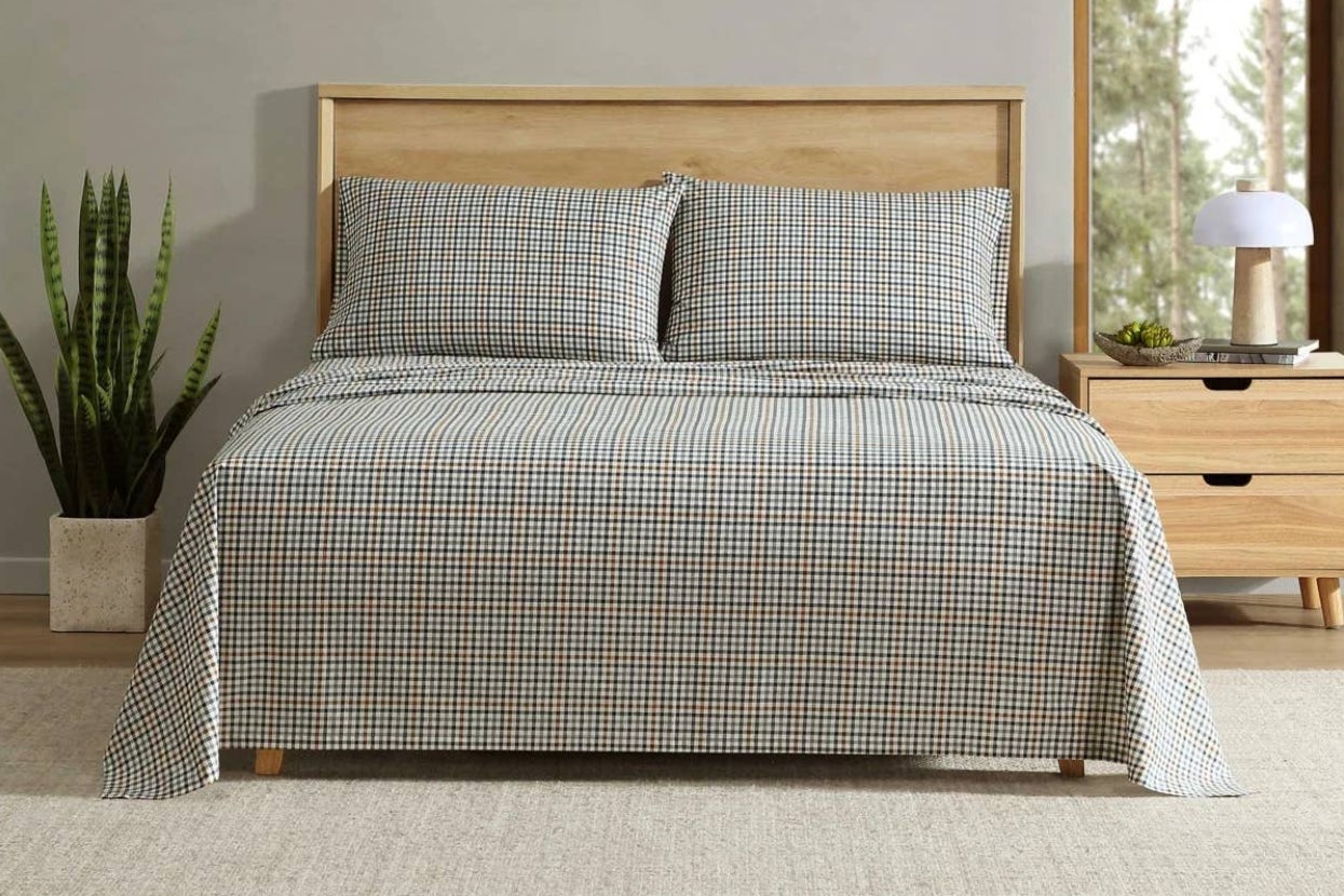 20 Sets Of Cooling Sheets To Make Sleeping Hot A Thing Of The Past