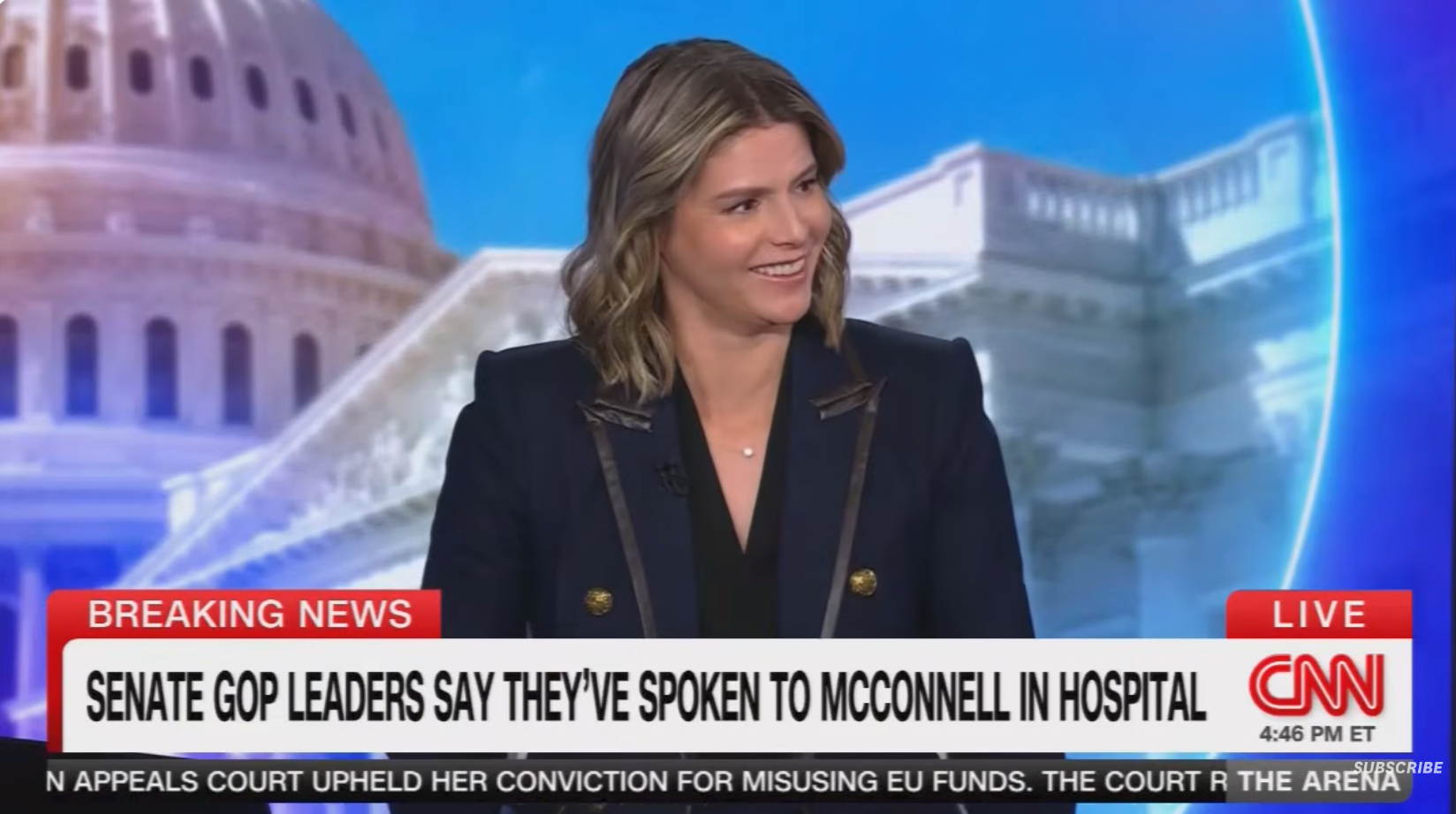 Et nyhetsanker i en blazer diskuterer Senatets GOP-ledere som snakker med McConnell på sykehuset, som rapportert av CNN
