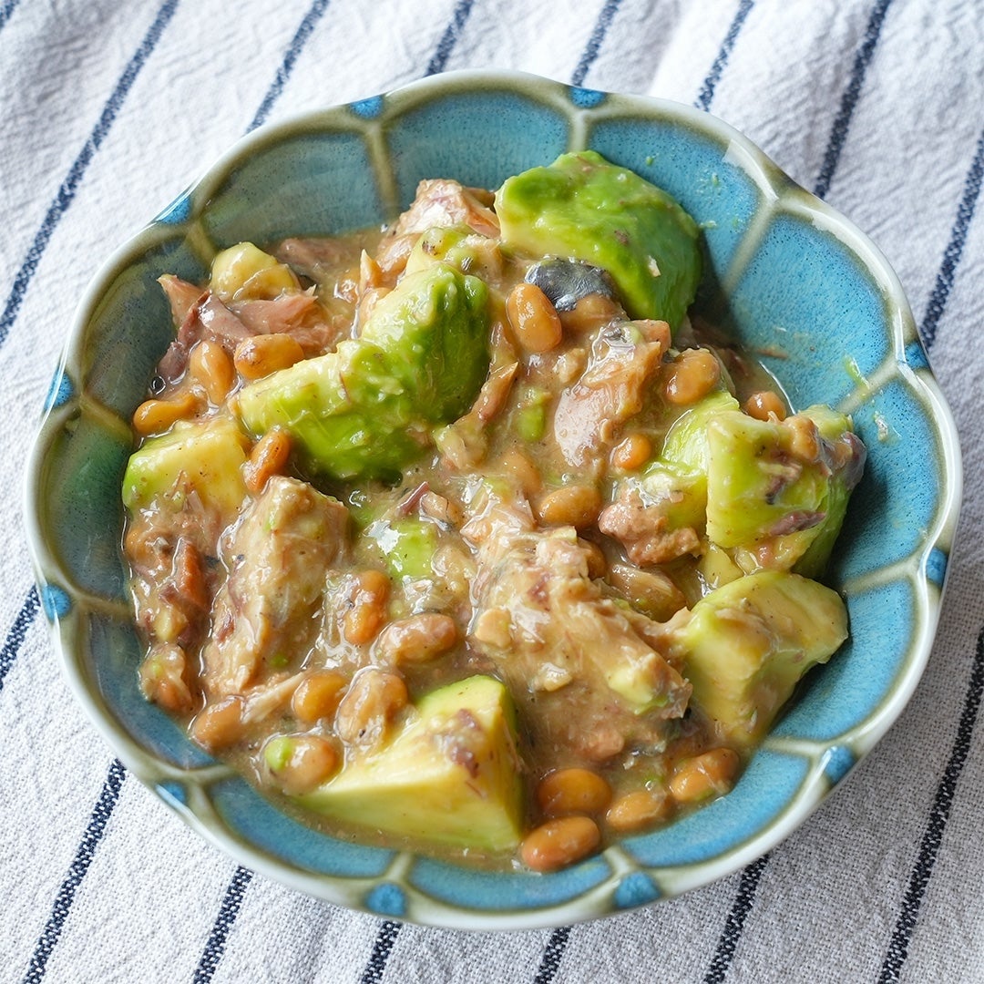 アボカド納豆サバ缶和え