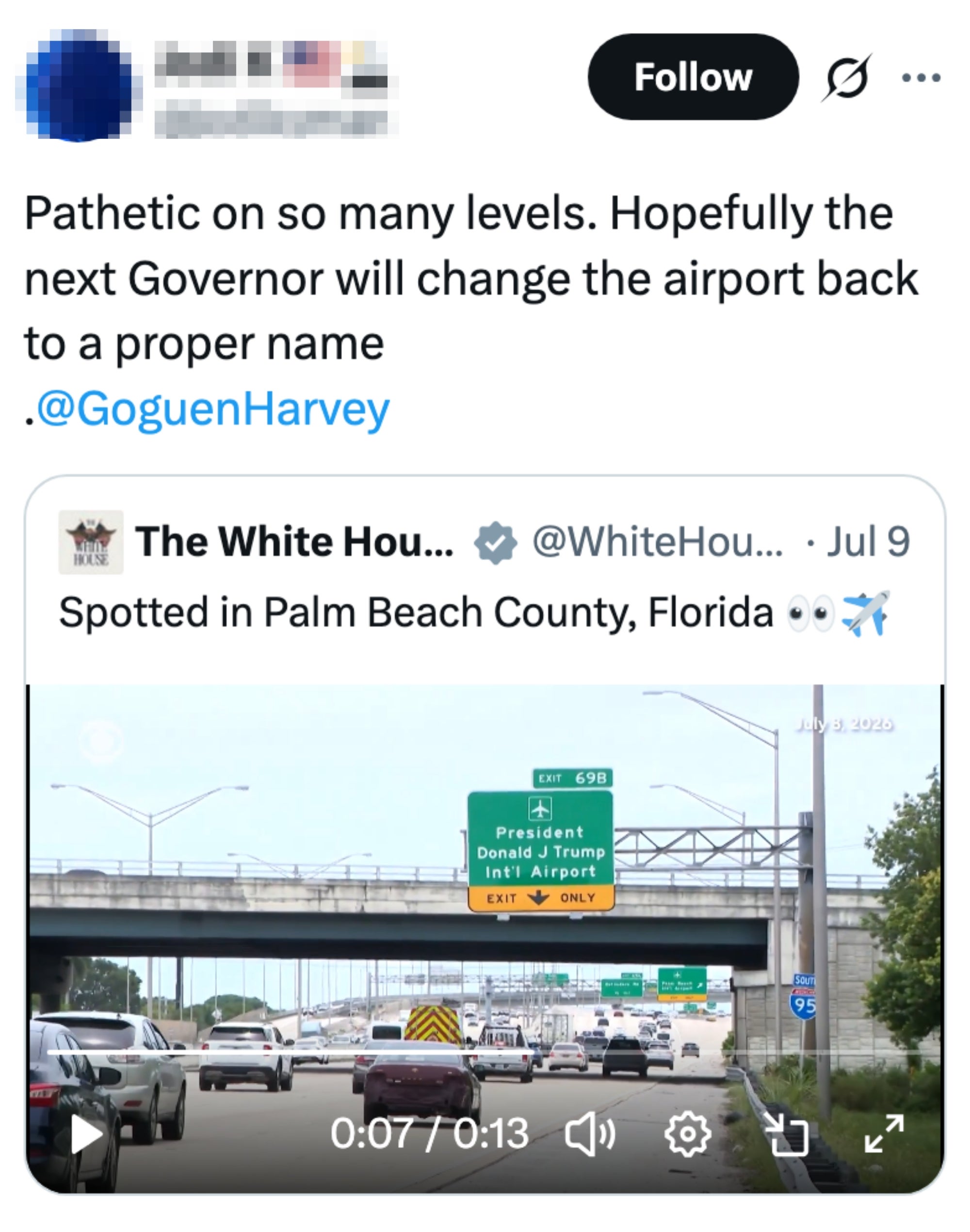 Tweet av Jodi K som kritiserer flyplassnavn for Donald Trump. Delt video viser et motorveiskilt for president Donald J. Trump internasjonale flyplass