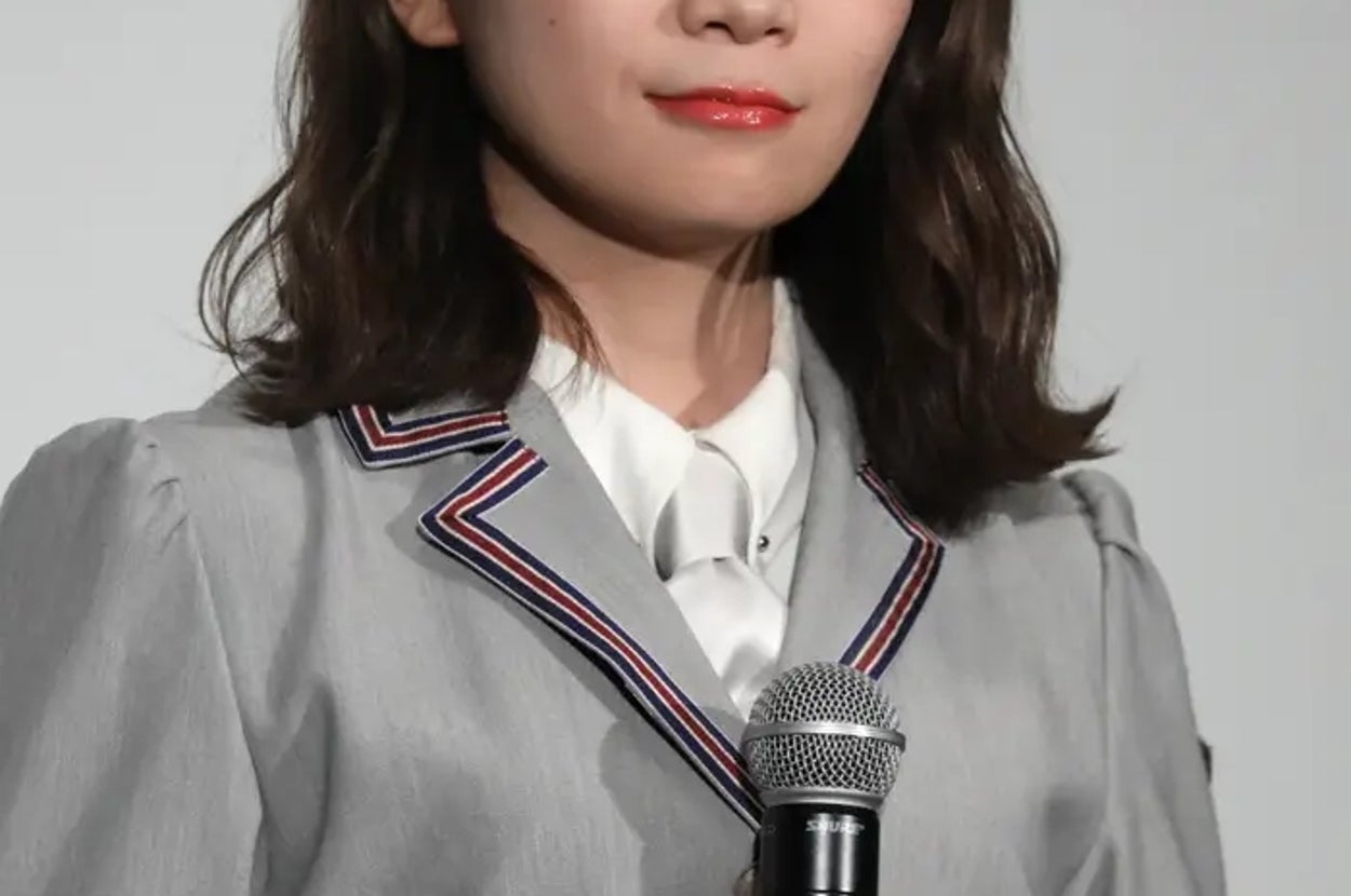 秋元真夏さん（時事）