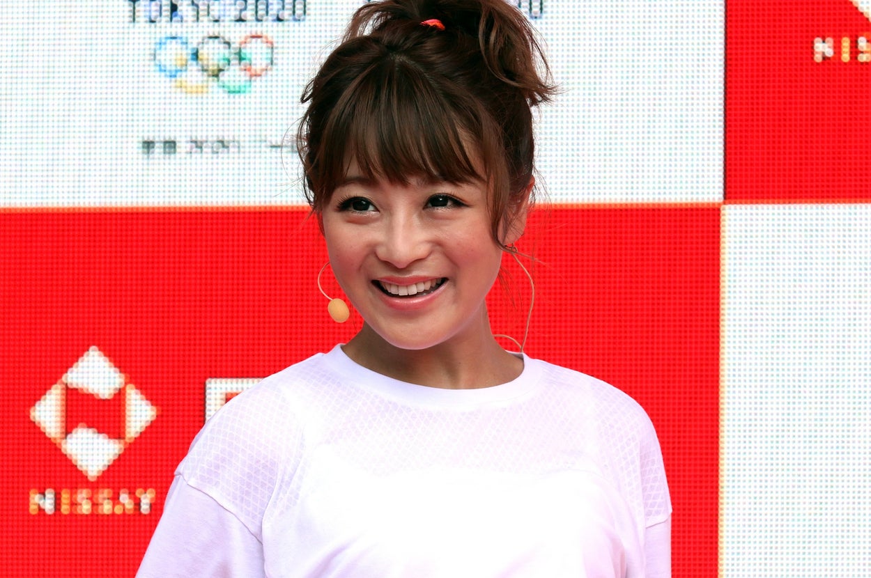 鈴木奈々さん（時事通信フォト）