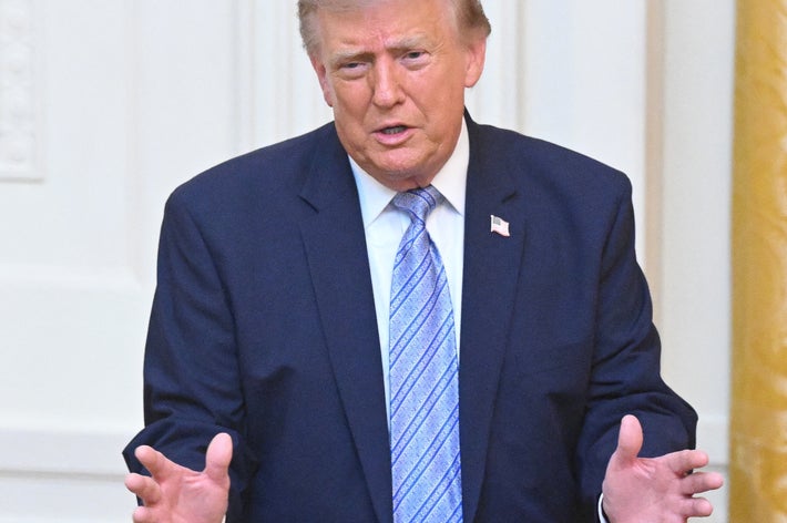 ドナルド・トランプ米大統領（＝2026年7月16日撮影）/ POOL / AFP＝時事