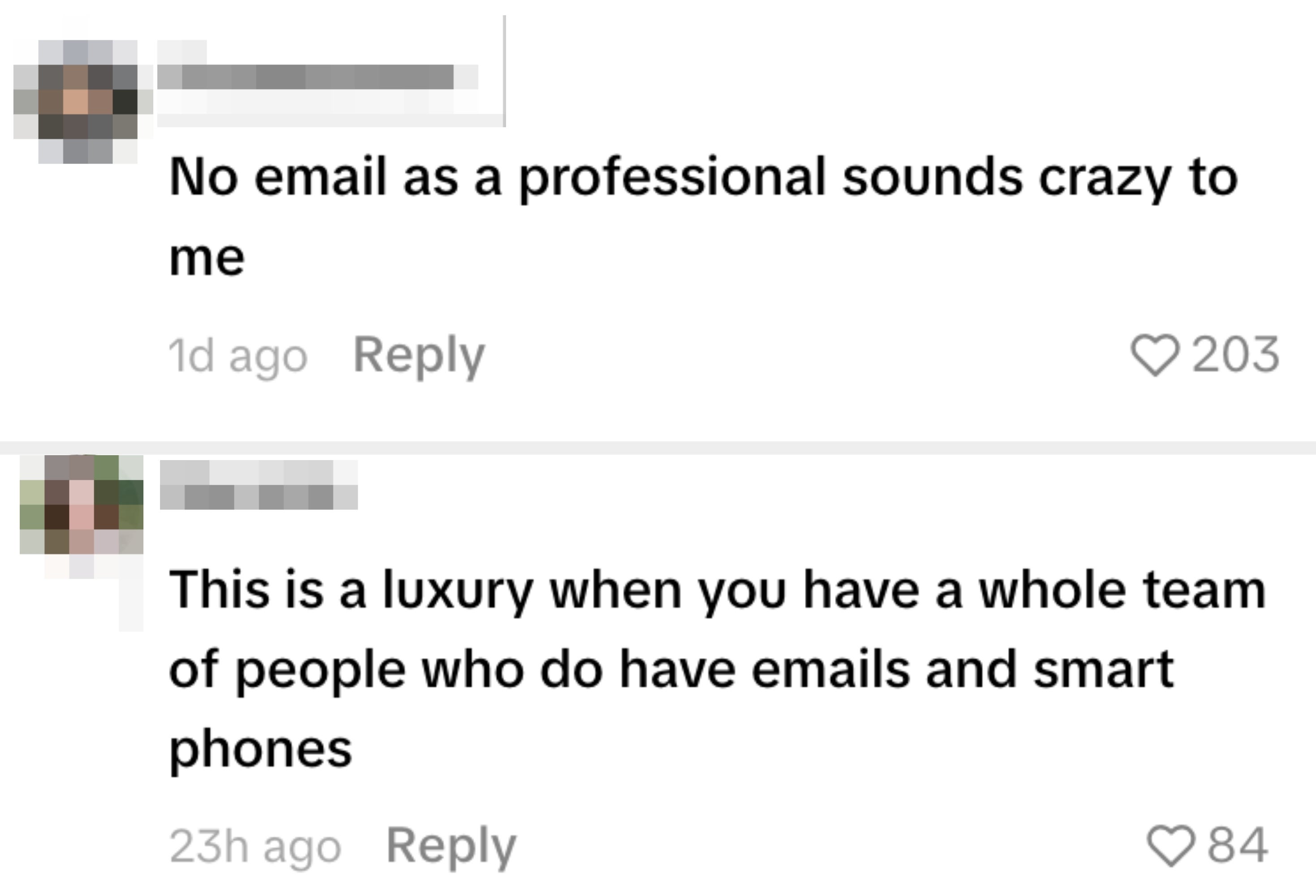Comments about Aziz Ansari not having a smartphone or email address