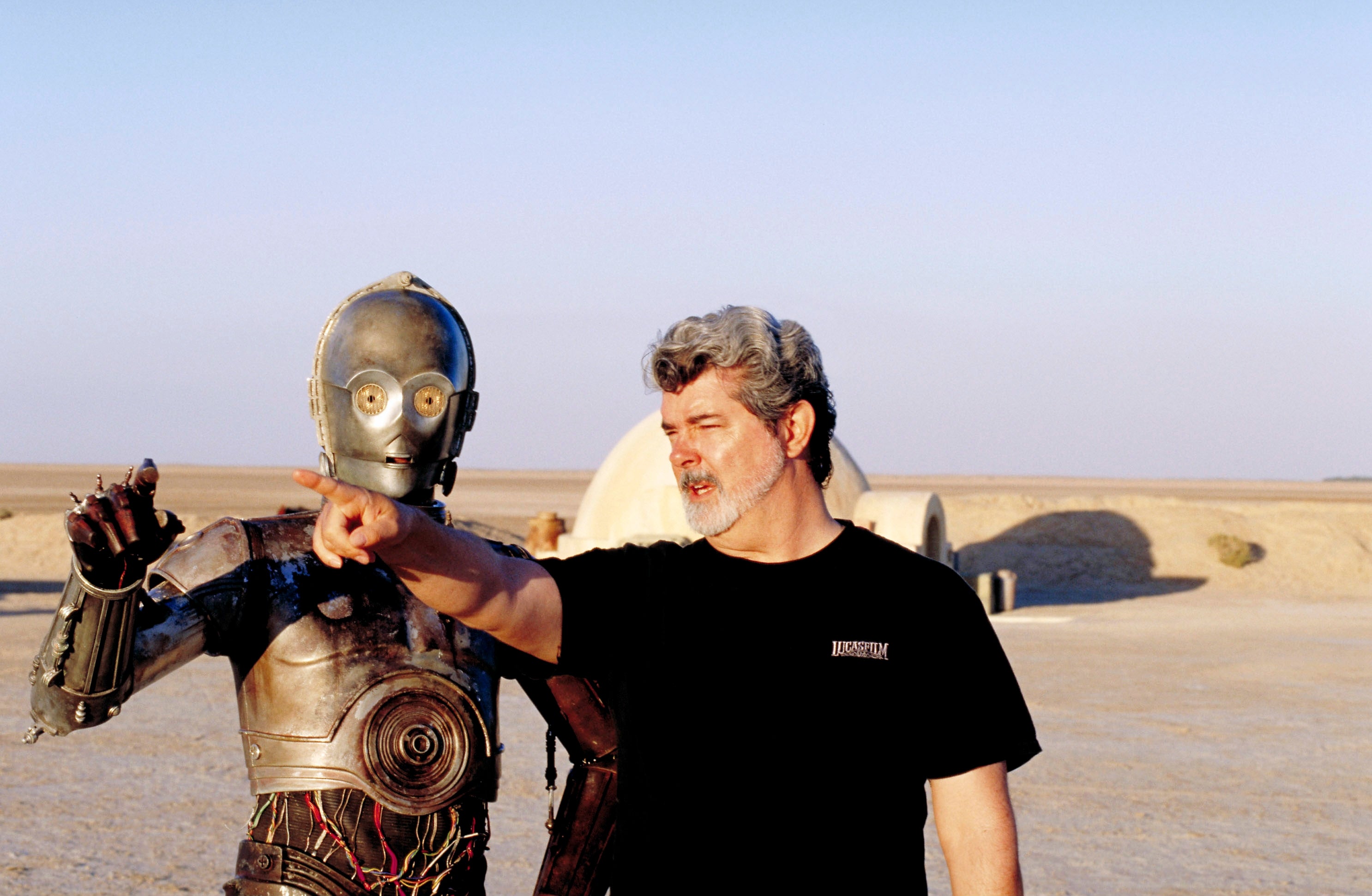 Anthony Daniels and George Lucas on the set of "Attack of the Clones"