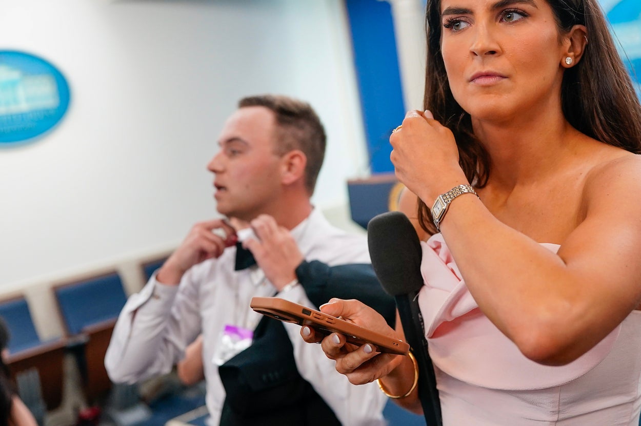 Kaitlan Collins Just Revealed What Trump Is Actually Like In Oval Office Press Conferences, And It's Very Eye-Opening