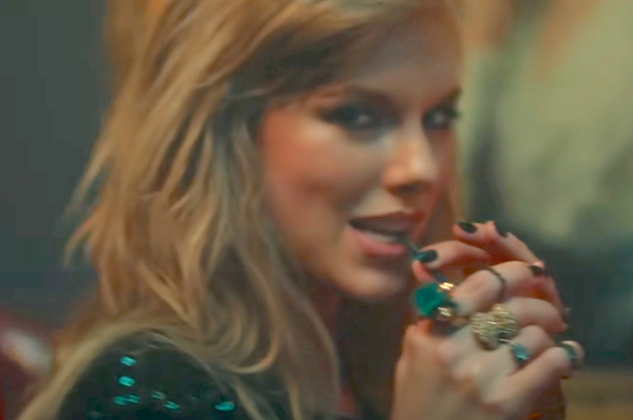 Make A T. Swift Playlist And We'll Guess Your Cocktail Order