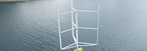 実証実験が始まったFAWTの小型実験機（アルバトロス・テクノロジー提供）