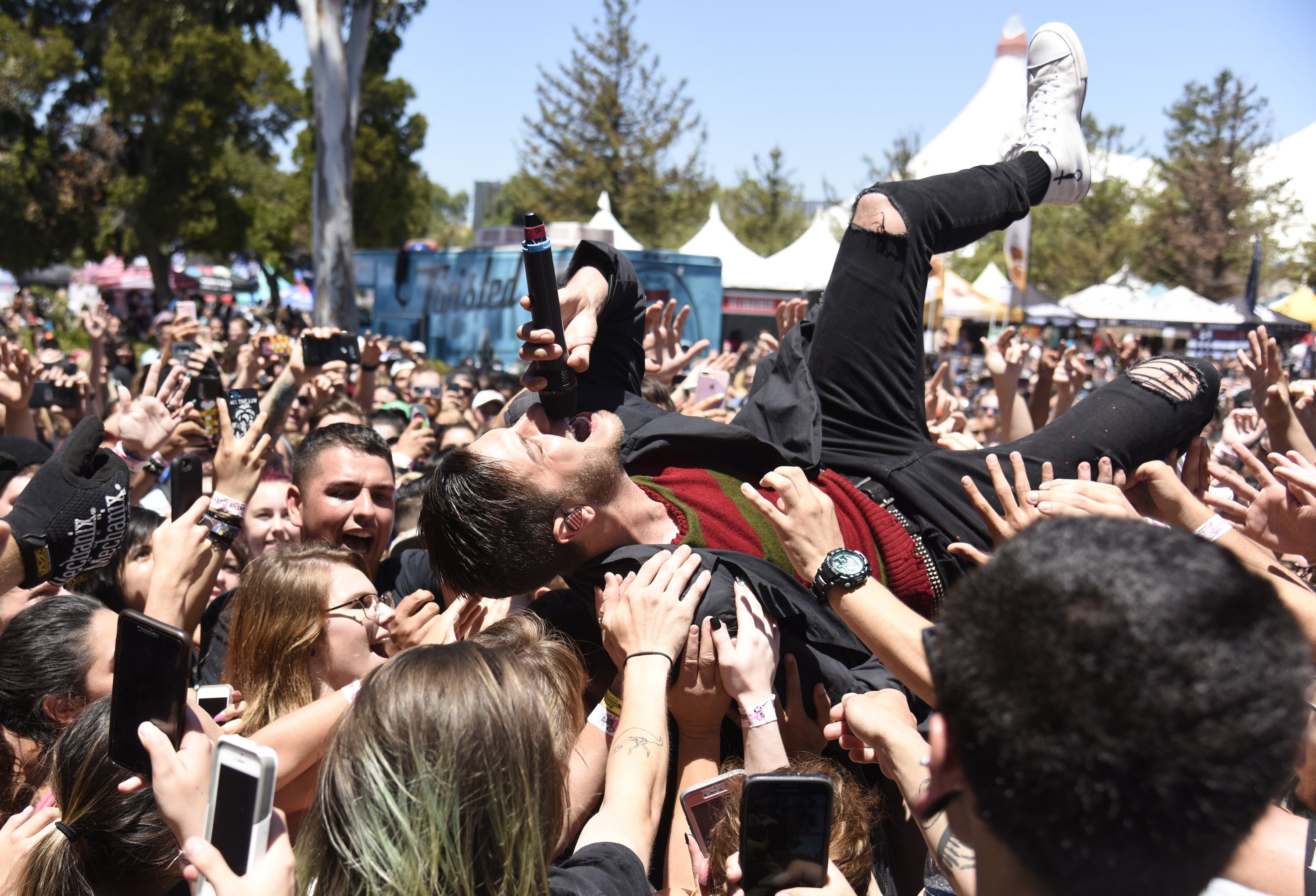 Spencer Charnas performing at the Vans Warped Tour
