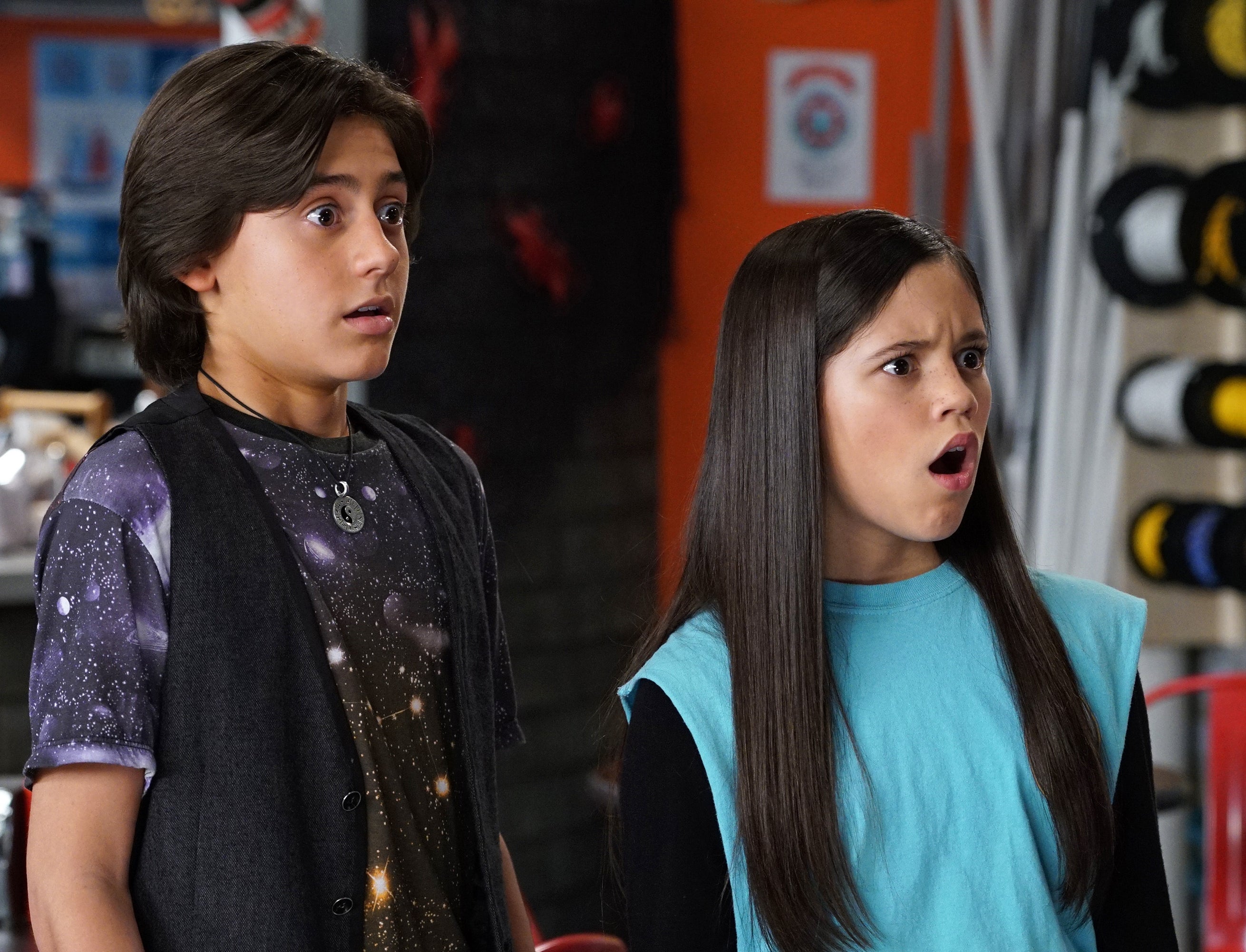 Isaak Presley and Jenna in a scene from "Stuck in the Middle"