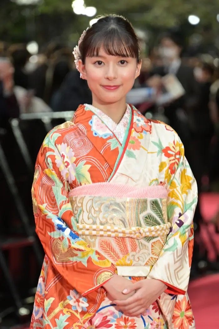 芳根京子さん（時事通信フォト）