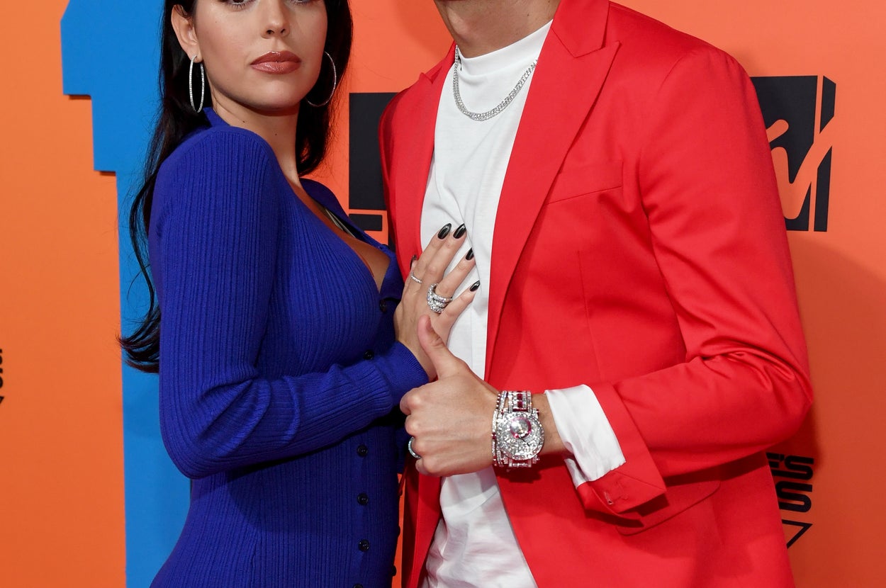 クリスティアーノ・ロナウド（右）とジョルジーナ・ロドリゲス（左）（＝2019年11月3日撮影）/ Tullio M. Puglia / Getty Images for CR7 Play It CoolKevin Mazur / WireImage