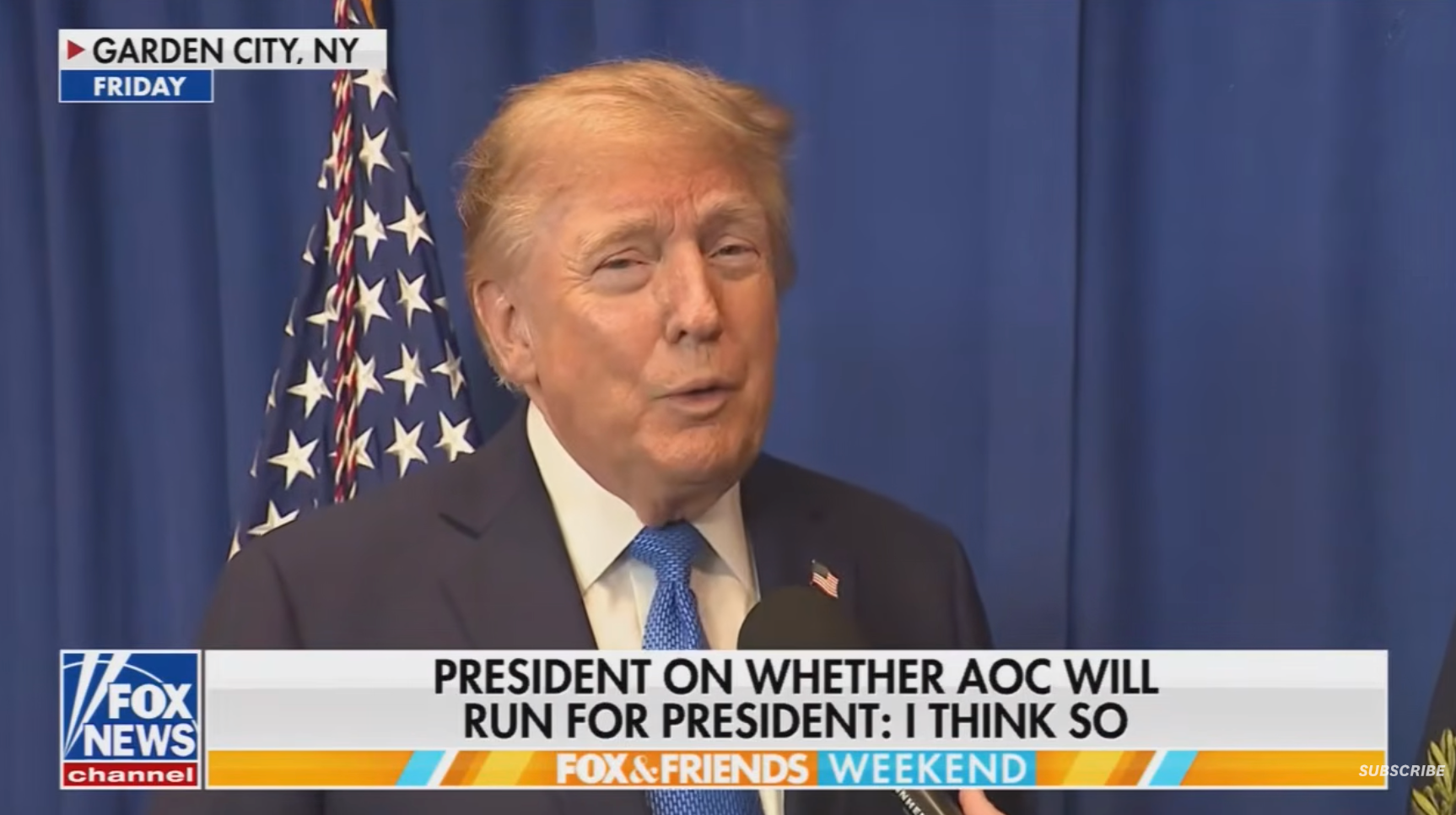 Donald Trump i et Fox News-intervju som diskuterte muligheten for at AOC kan stille som president, sier bildeteksten