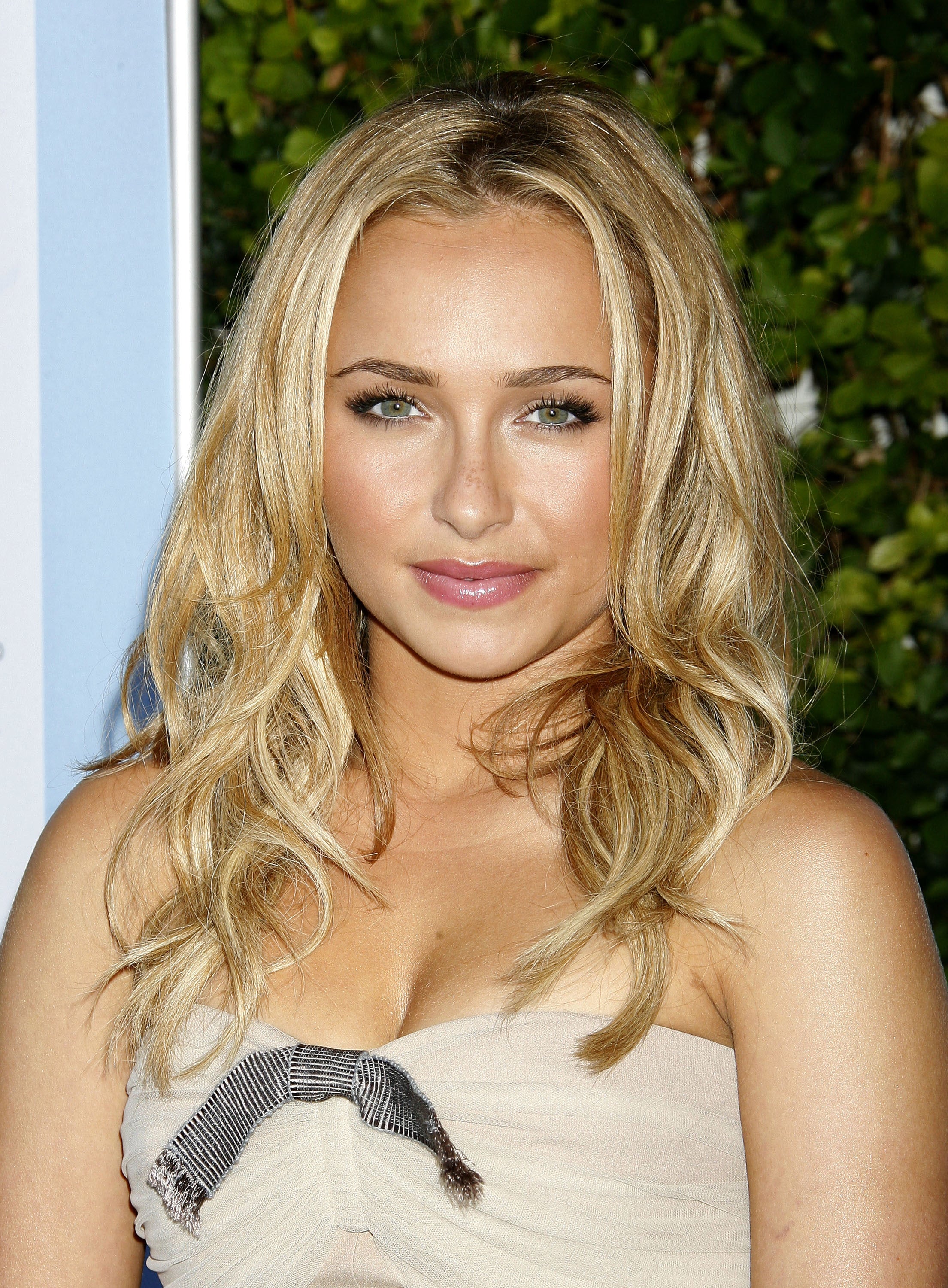 Hayden at a 2009 Neutrogena event