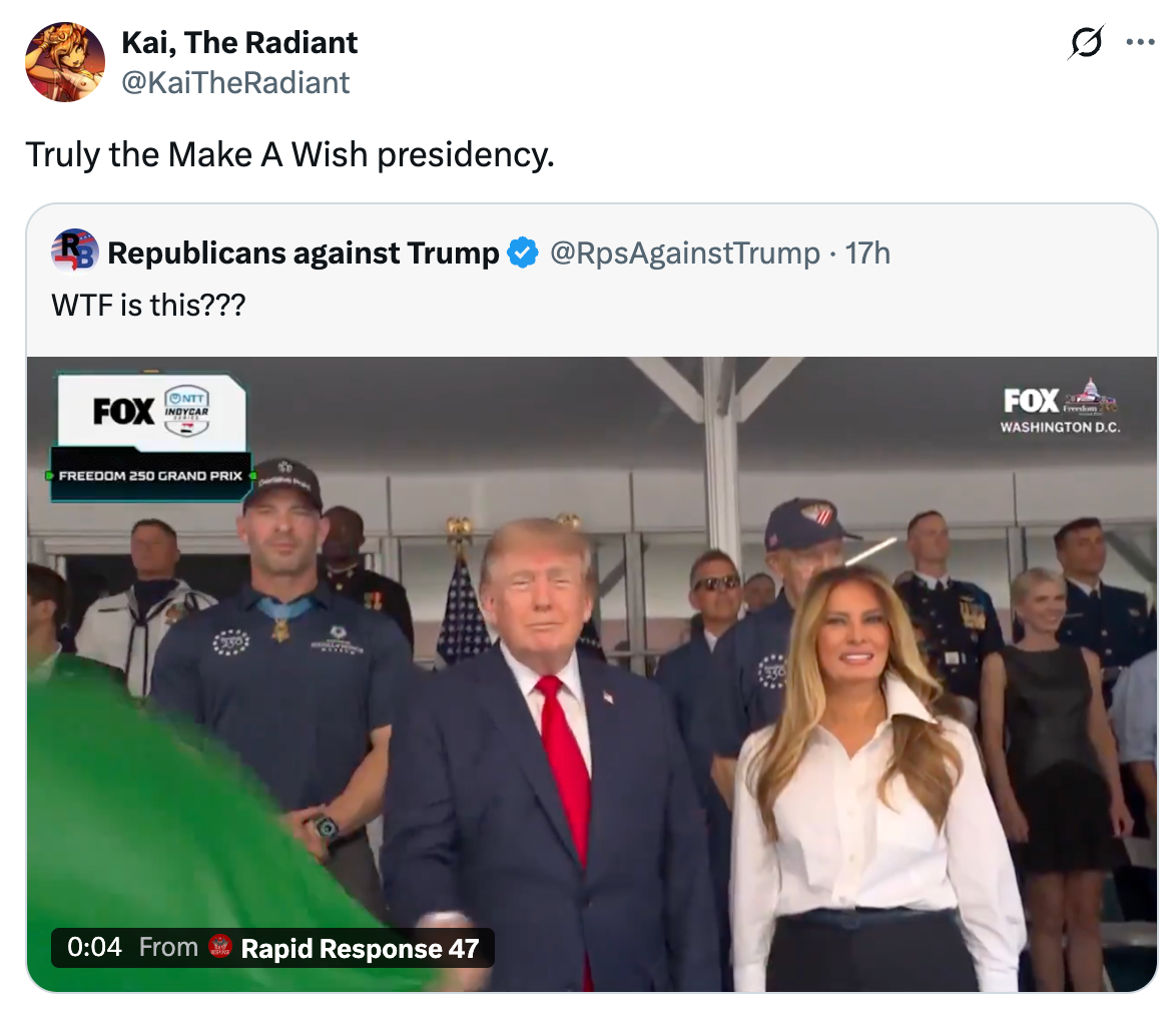 Innlegg på sosiale medier som viser et skjermbilde av en tweet med Trump og andre. Bildeteksten er kritisk og spørrende i tonen