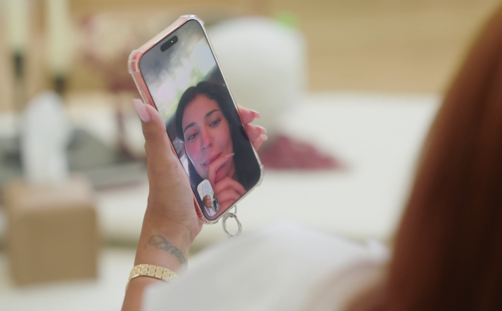 Kylie on FaceTime to Yris in a reality TV scene