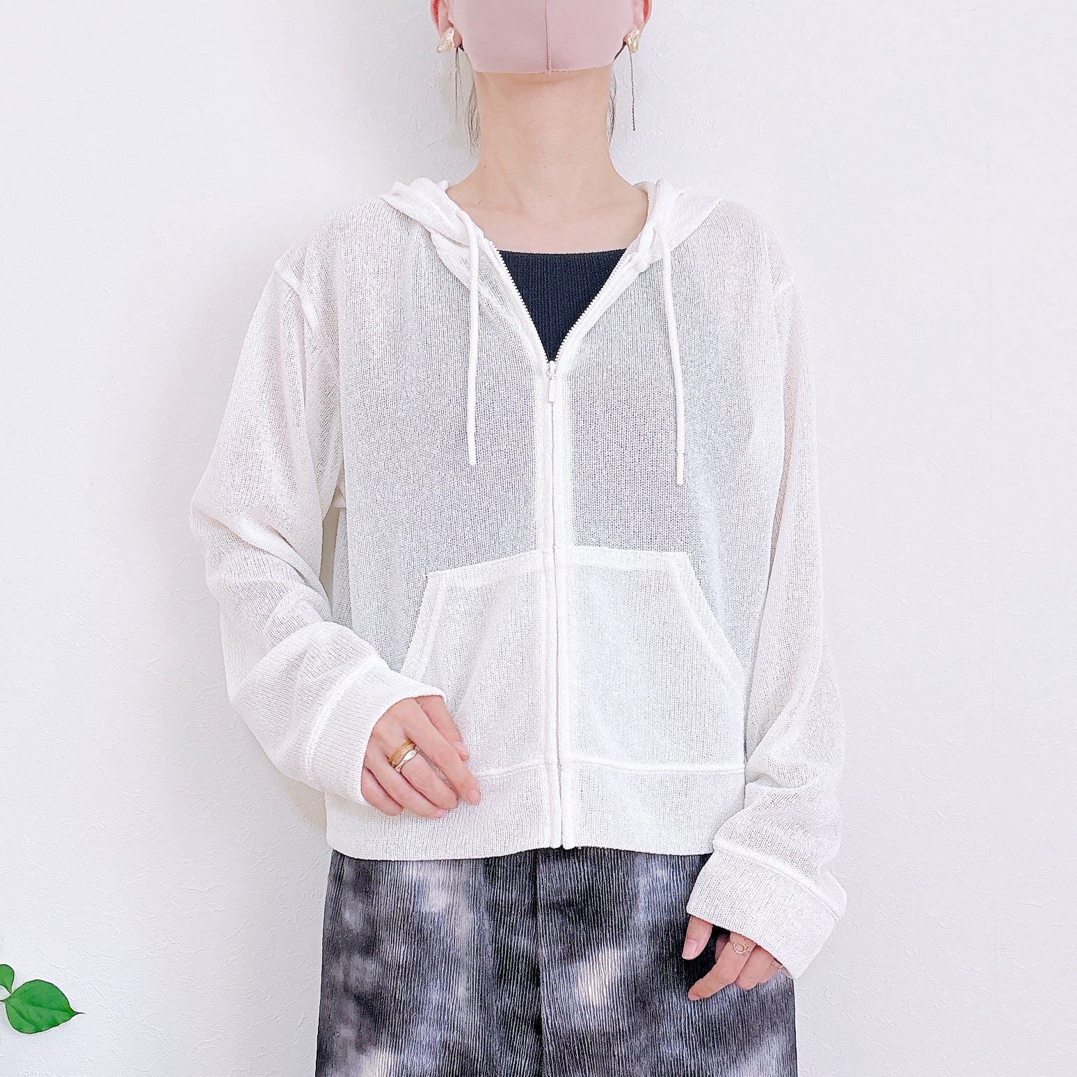 GU（ジーユー）の「ループヤーンフルジップパーカ」身長162cm女性でLサイズを着用。