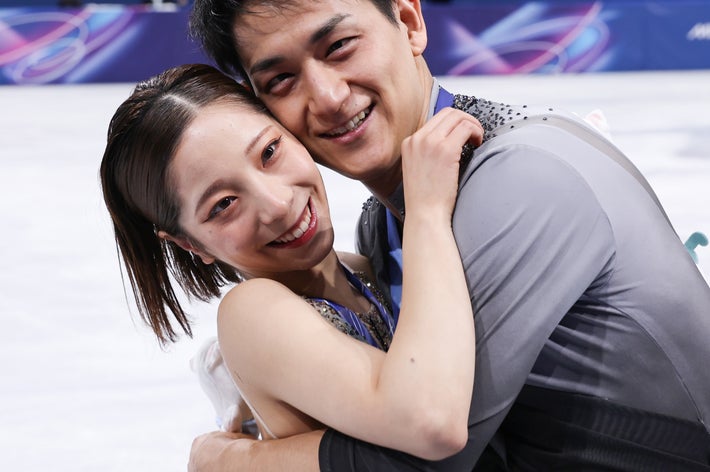 三浦璃来さん（左）、木原龍一さん（右）（時事）
