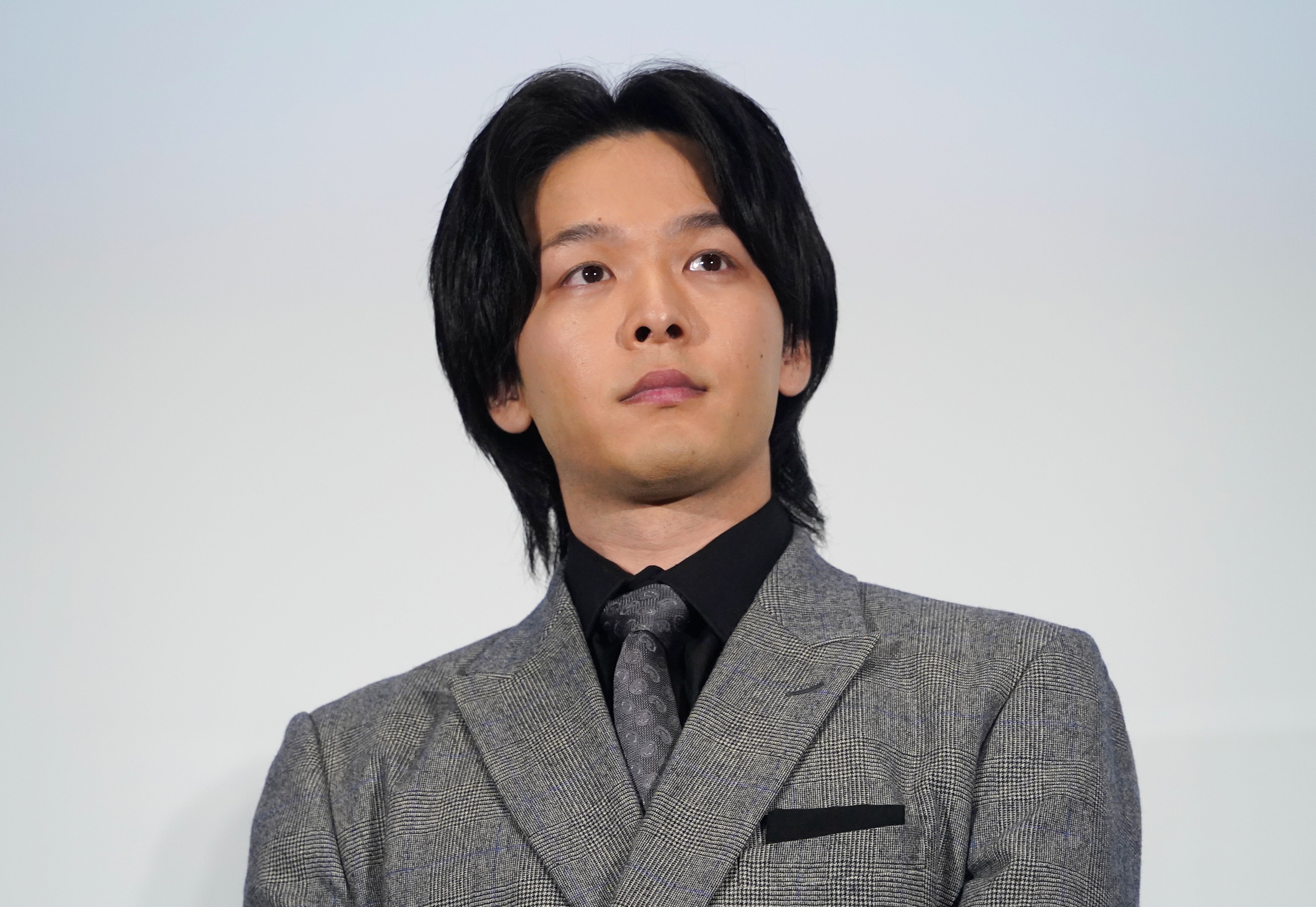 中村倫也さん（時事通信フォト）
