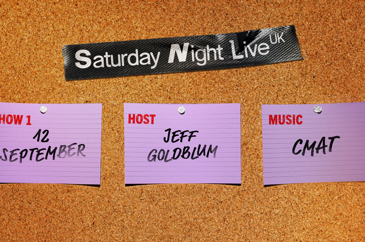 Jeff Goldblum Is Coming To "SNL UK", And He’s Bringing CMAT With Him