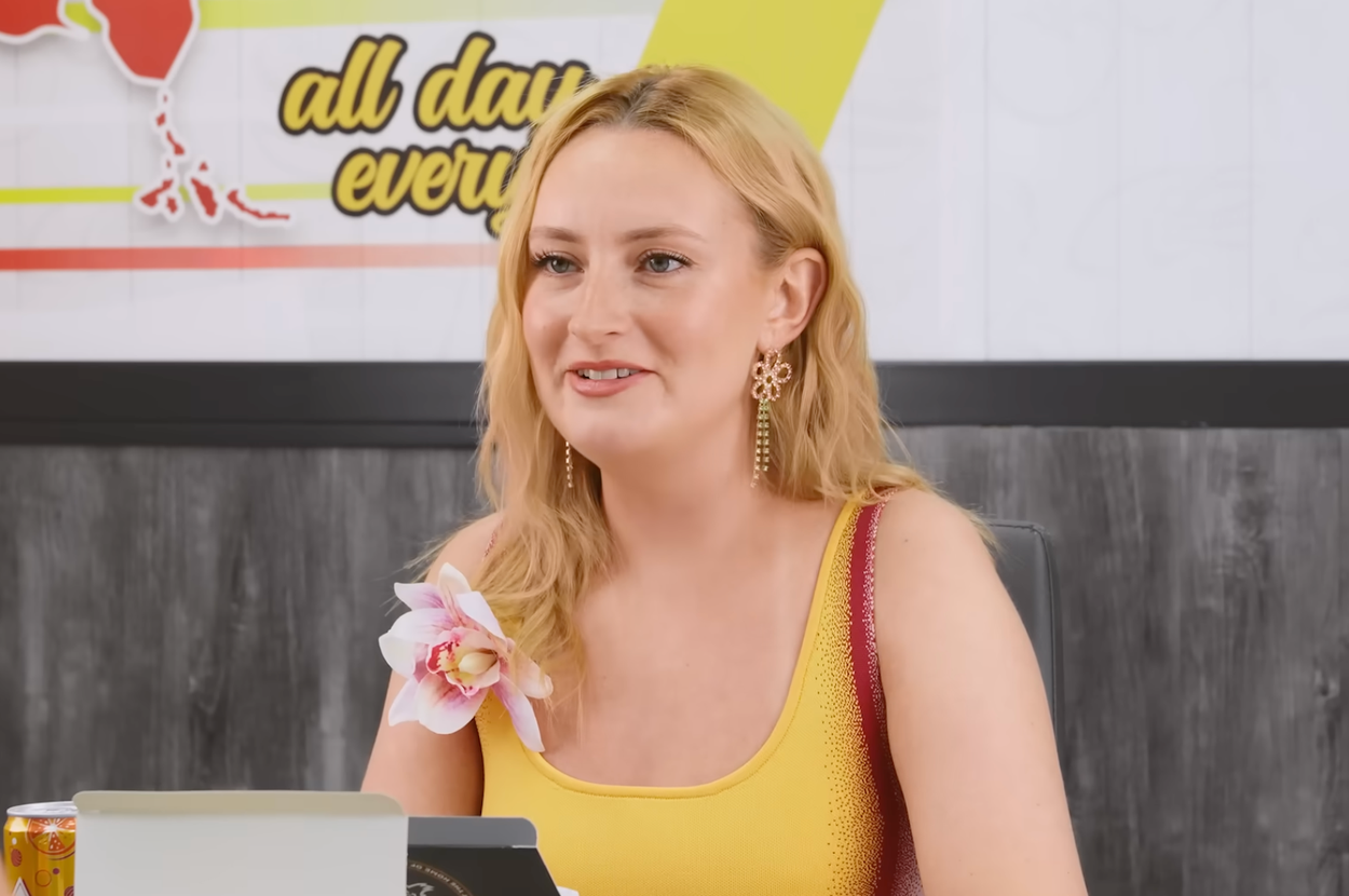 Amelia Dimoldenberg’s "Chicken Shop Date" Is Ending And Fans Are Joking That Beyoncé Was The Final Straw