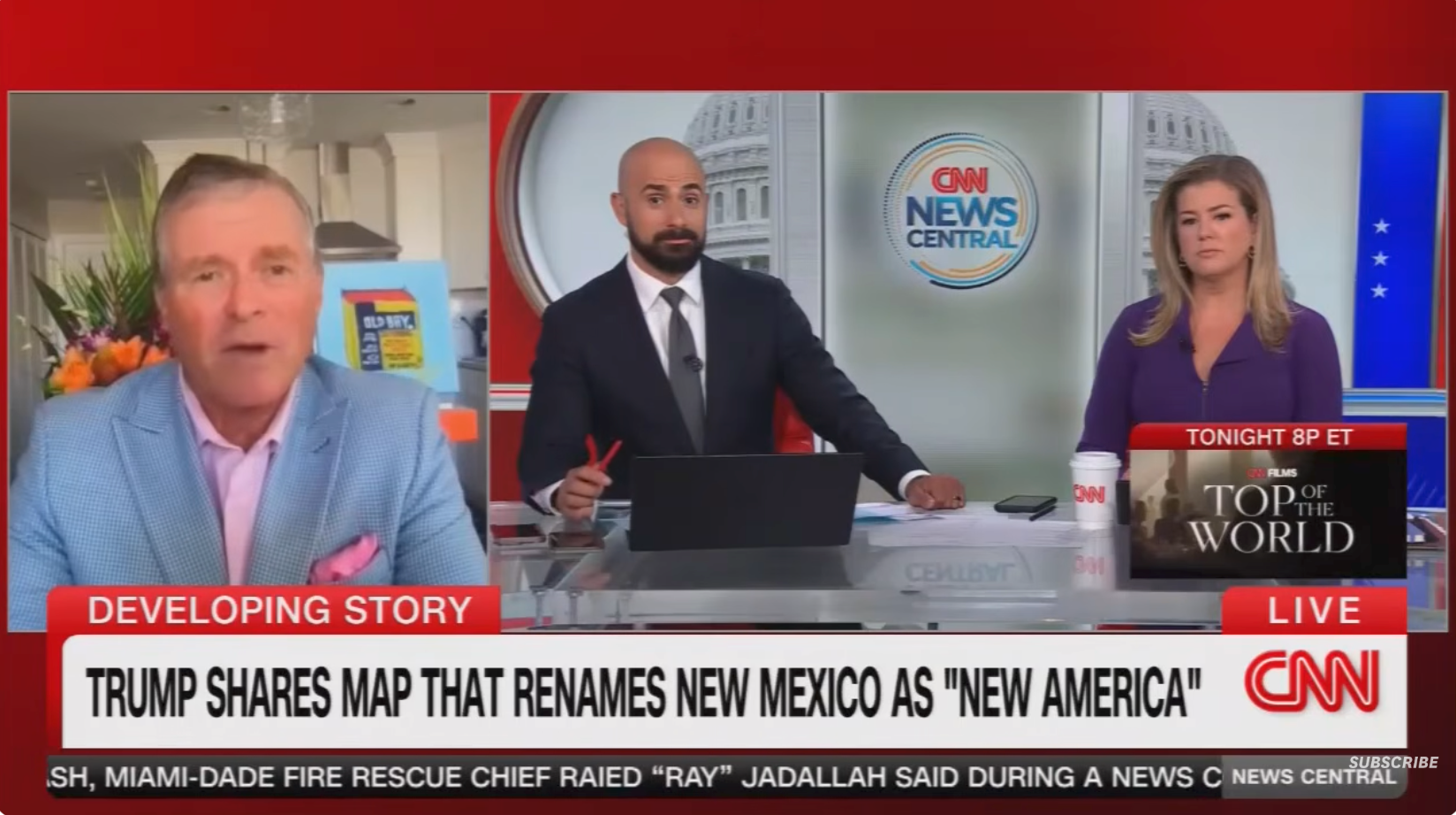 CNN sendte med tre ankere som diskuterte en historie om Trump som ga nytt navn til New Mexico; rullende nyhetsticker nederst