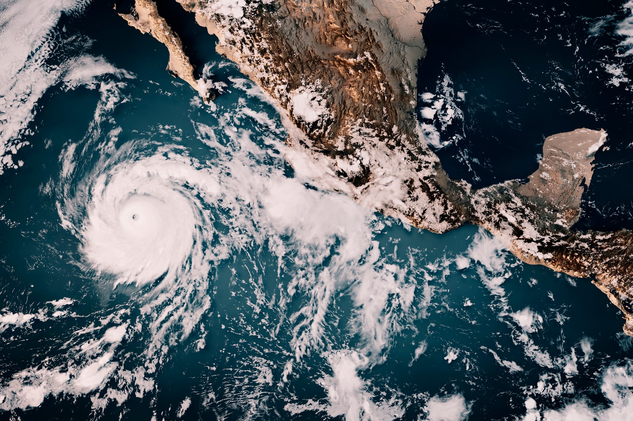 Satellittbilde som viser en virvlende orkan som nærmer seg Mexicos vestkyst over Stillehavet